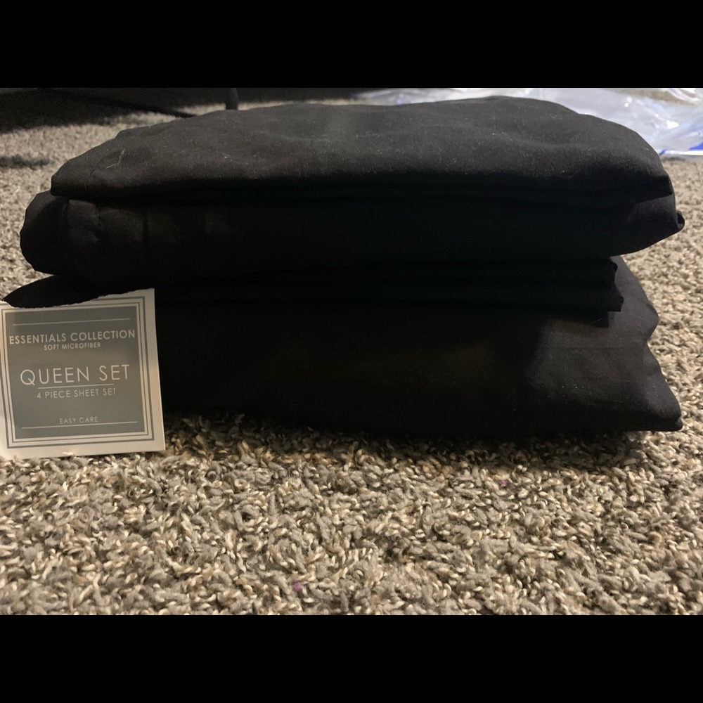 Queen bed set Black